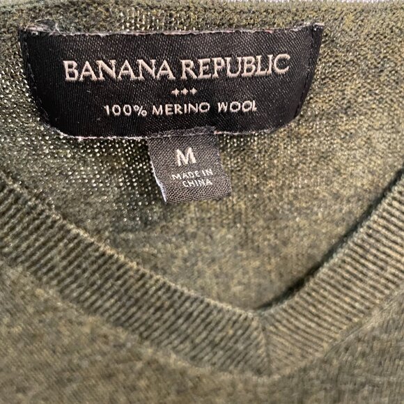 Banana Republic sweater - Picture 2 of 4